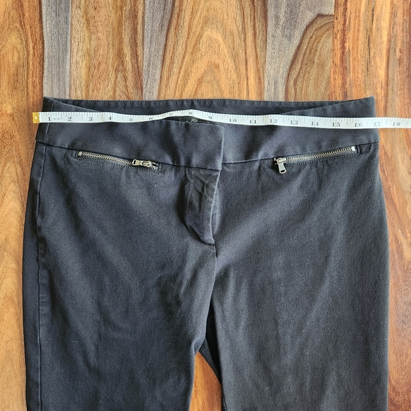 Ann Taylor Loft Cropped Size 8 Ladies Pants Black Front and Back Pockets - Picture 5 of 10